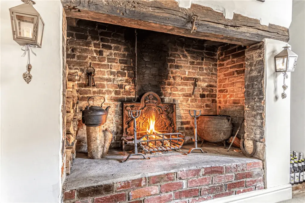 How to Light an Inglenook Fireplace